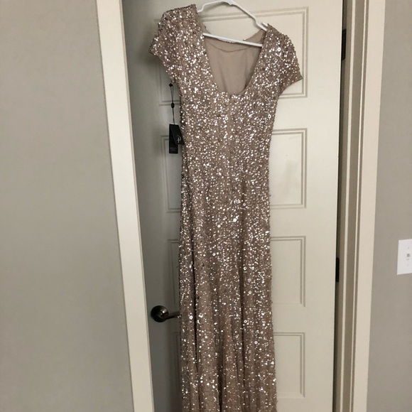 Adrianna Papell short sleeve mesh gown - Picture 2 of 2